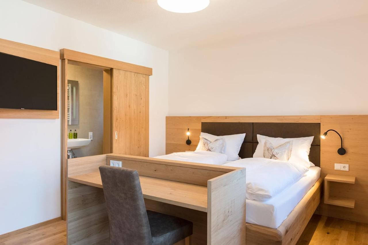 Gasthof-Pension Brauner Hirsch In Alfeld - Mittelfranken Екстер'єр фото